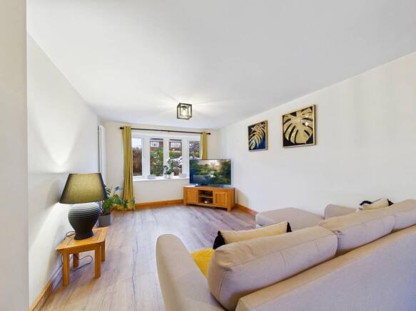 4 bed Detached for sale Image 12