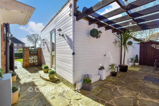 Workshop/Outbuildings