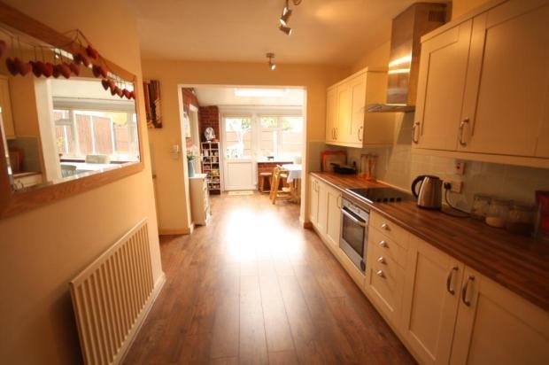 Kitchen Image 2