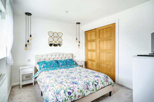 Bedroom 1.jpeg