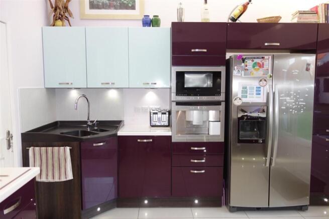 kitchen2.jpg