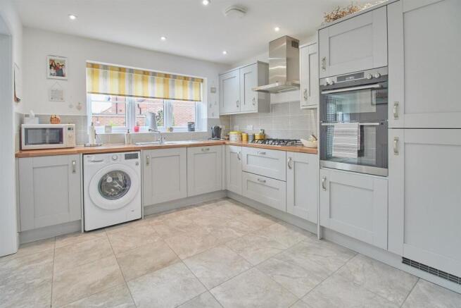 Fitted Breakfast Kitchen to Rear