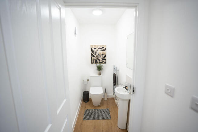 3 bed Semi-Detached to rent Image 10