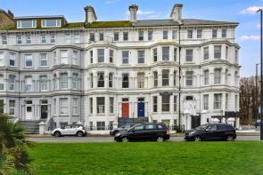 Flat 3, Hampden Court, Wilmington Square, Eastbourne BN21 4EA