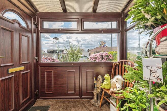 2 bed Semi-Detached Bungalow for sale Image 8