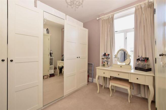 Dressing Room/ Bedroom 3