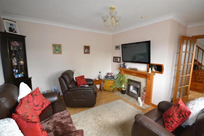 ANOTHER VIEW OF LIVING ROOM
