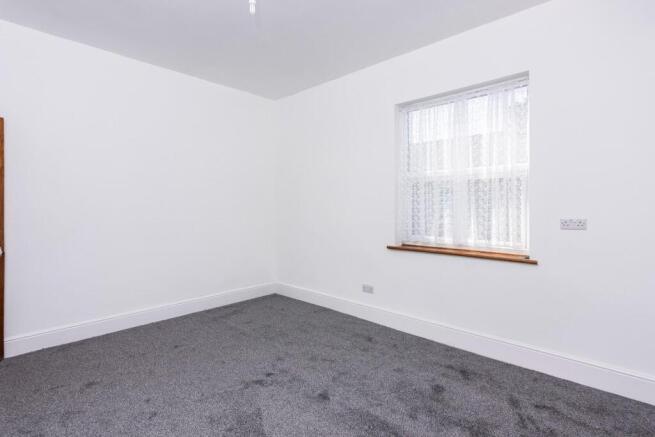 2 bed Terraced for sale Image 11