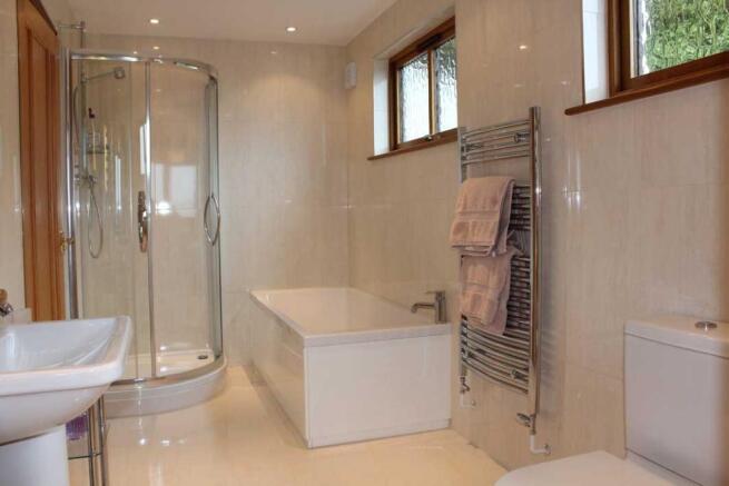 GUEST ENSUITE