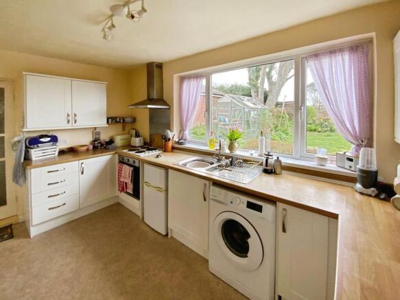 3 bed Detached for sale Image 4