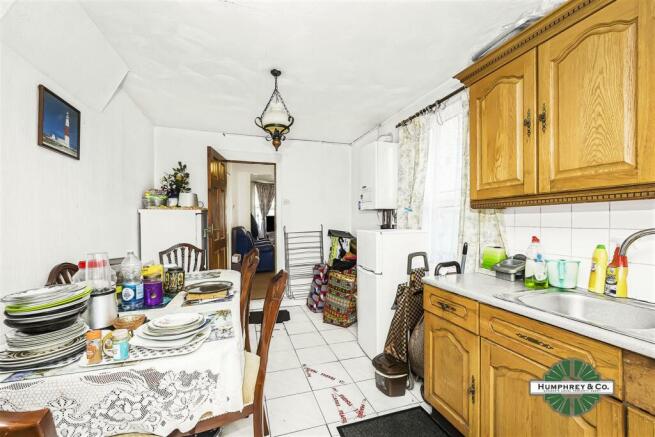 8 Farmilo Road -011.JPG