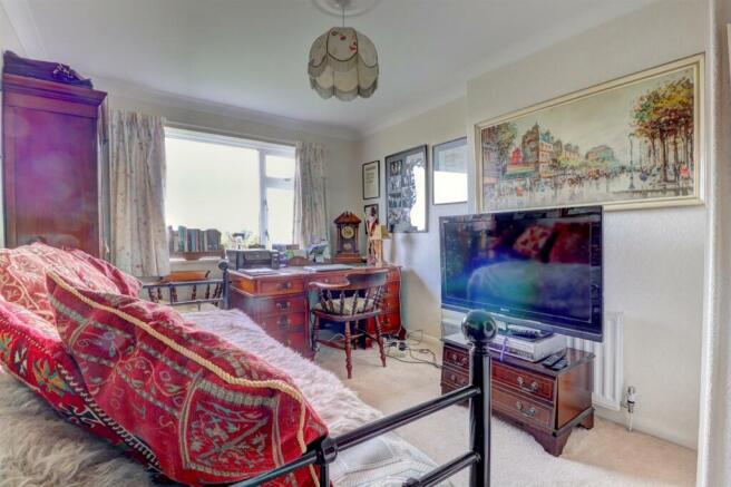 Bedroom 3 .1.jpg