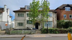 Flat 5, 168, Woodside Green, South Norwood, London SE25 5EW