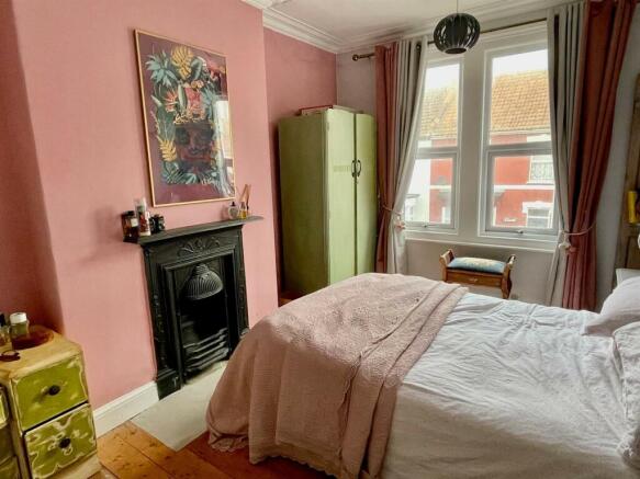 Bedroom.,.jpg