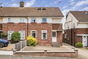 10, Shillitoe Avenue, Potters Bar EN6 3HG