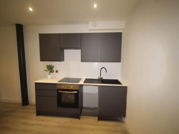 2 bed Flat to rent Image 7