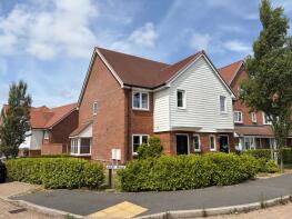 19, Stillwell Way, Horsham RH12 0BS