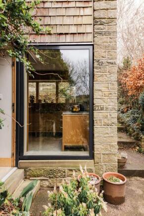 3 bed Detached for sale Image 7