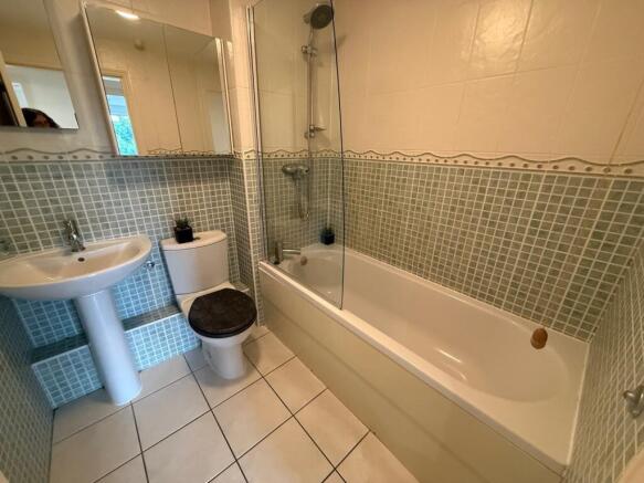 Photo 6