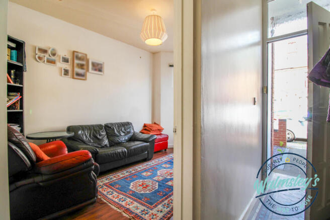 Sitting room and hallway