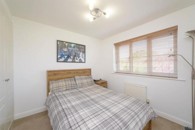 12KensingtonDrive_030.jpg