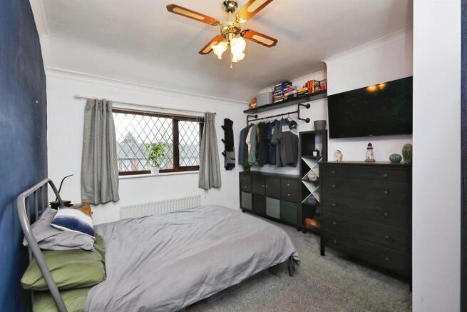 3 bed Terraced for sale Image 12