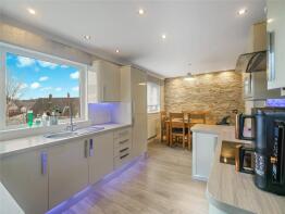 15, Millersneuk Avenue, Glasgow G66 5HJ