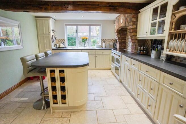 Kitchen/Breakfast