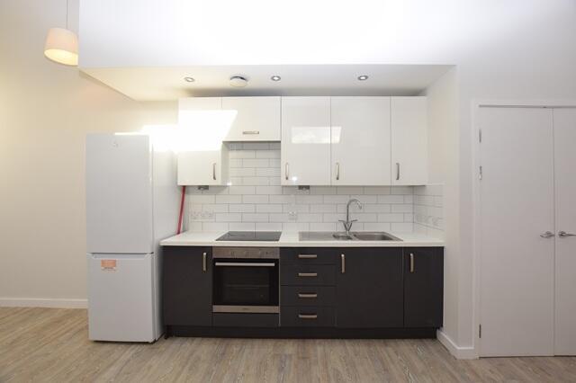 1 bed Apartment to rent Image 5