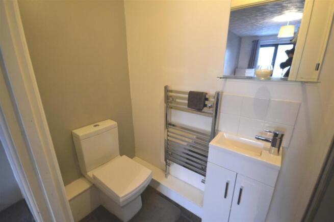 ensuite 2.jpg