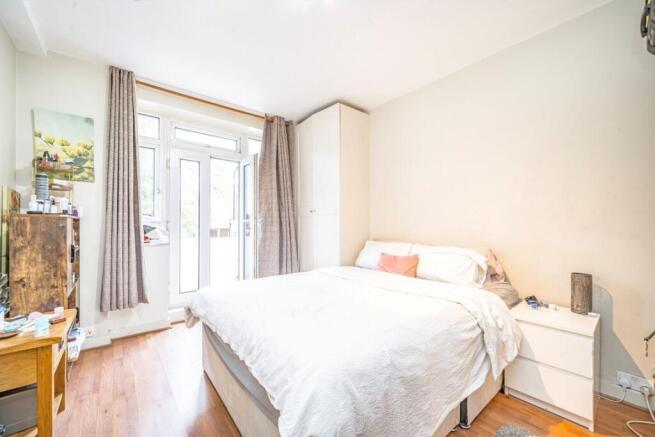 Goldhawk Road, Shepherds Bush photo 4
