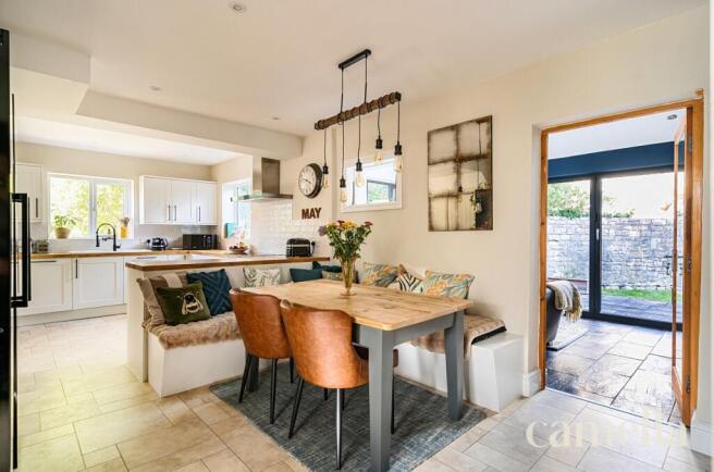 Kitchen / Dining Room