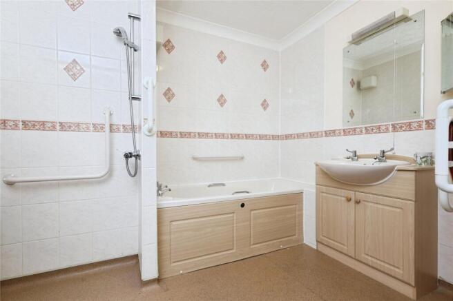 1 bed Apartment for sale Image 7