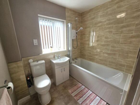 2 bed Detached Bungalow for sale Image 10