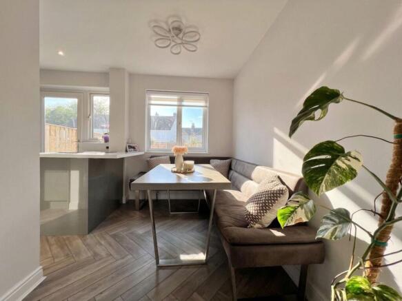 3 bed Terraced for sale Image 8