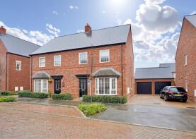 12, Hetley Close, Huntingdon PE28 4GN