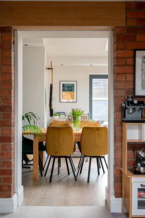4 bed Semi-Detached for sale Image 7