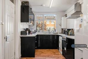 Flat 6, Yatesbury Court, Studley Close, Hackney, London E5 0TZ