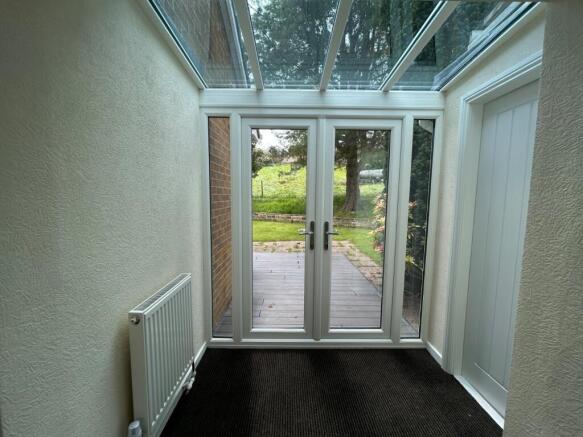 3 bed Bungalow to rent Image 9