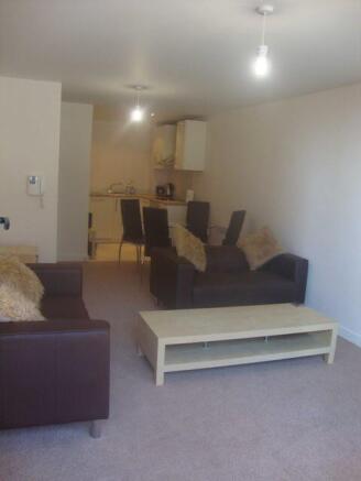 1 bed Apartment to rent Image 4