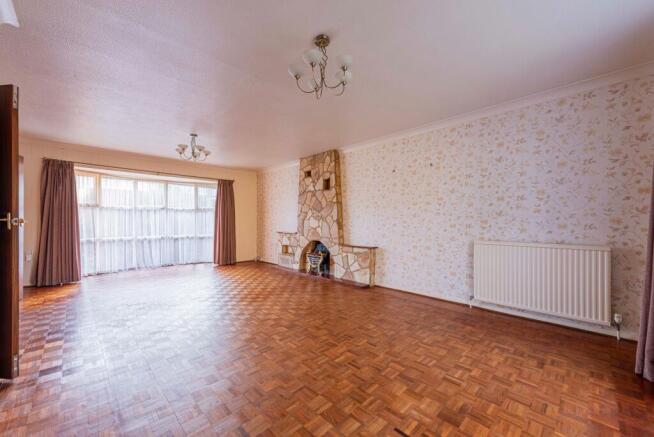 Living Room (2)
