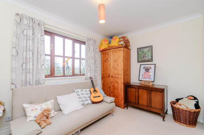 8409536-interior16-800.jpg