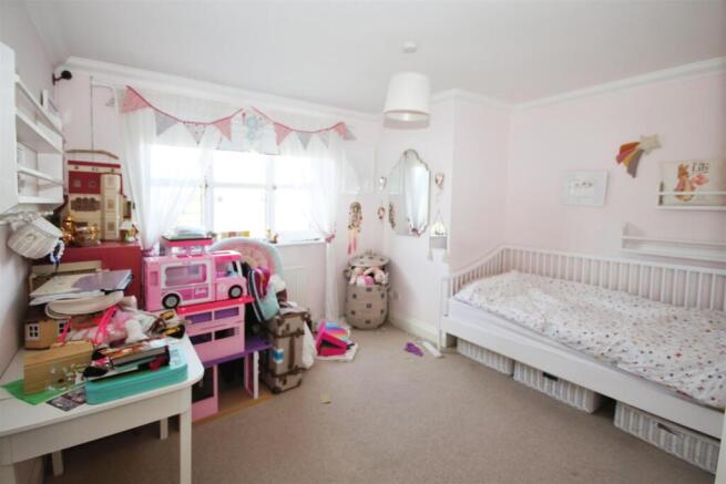 2755a65b-Bedroom 203.JPG