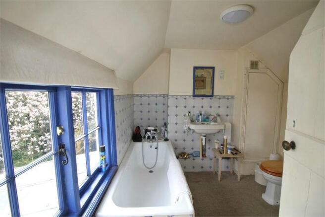 Photo 11