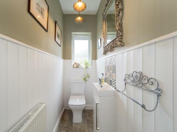 24 Millfield Close-10.jpg