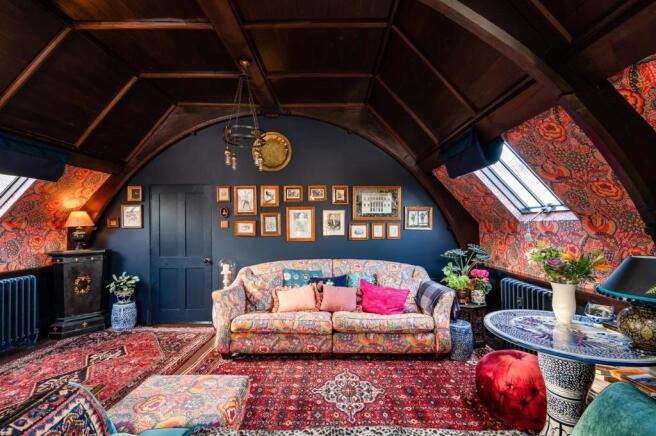 SITTING ROOM