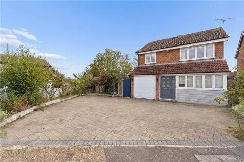 St. Pauls Close, Aveley, South Ockendon, Essex, RM15