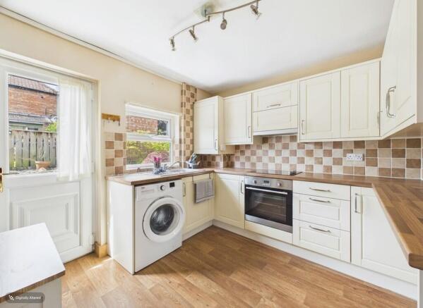 2 bed Terraced for sale Image 4