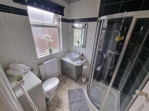 3 bed Semi-Detached for sale Image 11