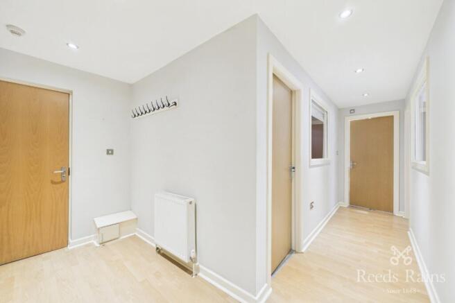 2 bed Apartment for sale Image 7